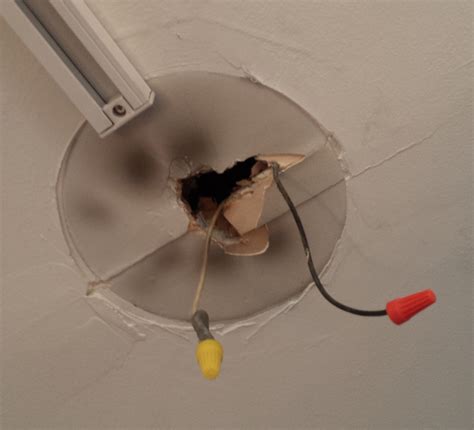 how to replace a ceiling junction box|installing ceiling outlet box.